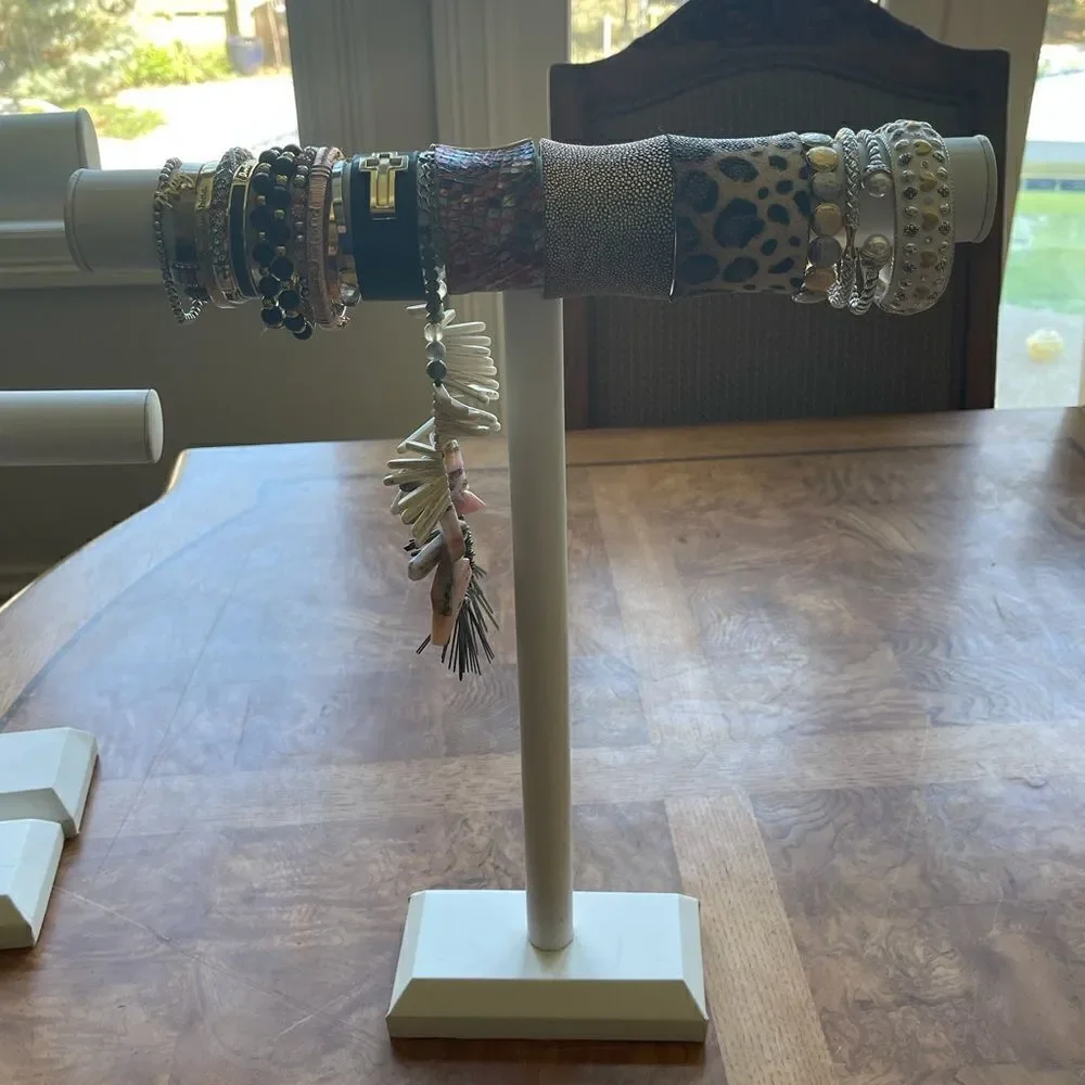 WHITE LEATHER Bracelet Rack 18” x 14”